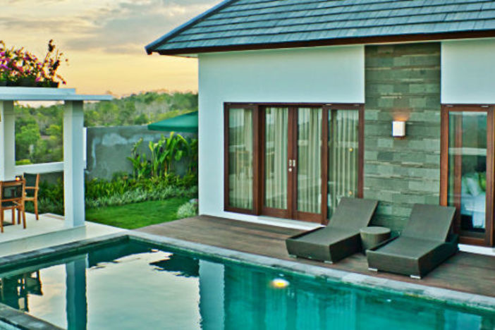 The Rise of Vacation Rentals: Which Investors Are Thriving? vacation-rental-stand-out