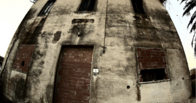 Ask the Neighbors: A Story of Murder, Hindsight, and Real Estate Investing Murder House