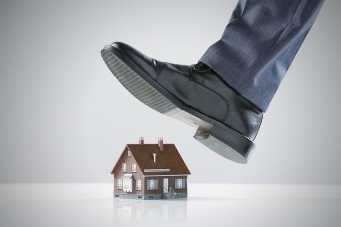 This Week: Firing My Management Company, $13k Foundation Issue, and Tenant has NO Hot Water for 3 Weeks! This Week: Firing My Management Company, $13k Foundation Issue, and Tenant has NO Hot Water for 3 Weeks!