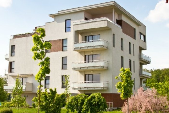 How to Structure an Equity Deal on a Mid-Sized Apartment Building structure_deal_apartment