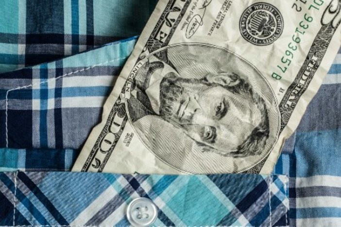 No Budget for Marketing? Here’s How to Best Use $5/Day to Bring in Leads low_budget_real_estate_marketing