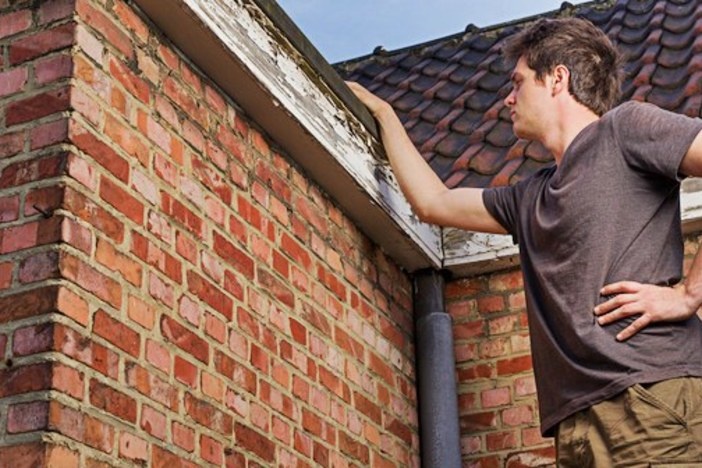 How to Quickly Estimate a Rehab: 10 Items to Note on a Property’s Exterior inspect-exterior-rehab