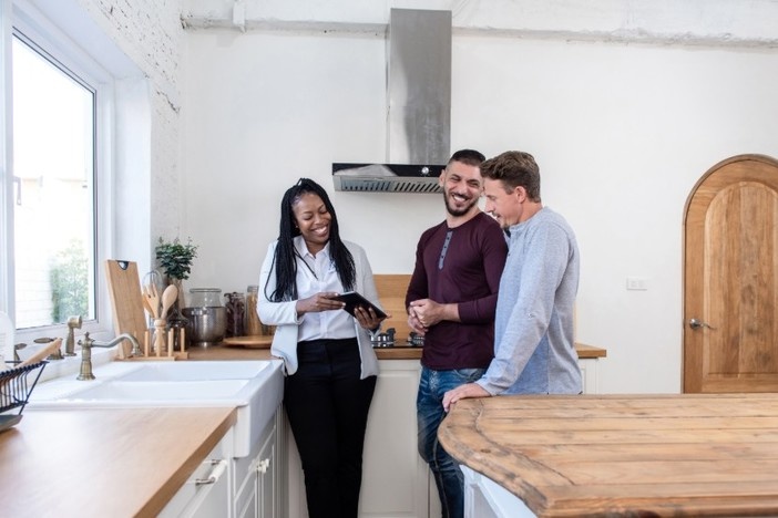 The Top 10 Rental Features That Attract Cream of the Crop Tenants home-showing-rental