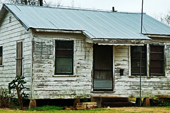 Why I’d STRONGLY Discourage Newbies From Buying D-Class Investment Properties d-class-house