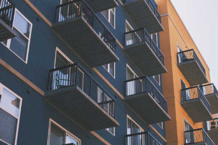 How a Small Apartment Building Made Me $40,000/Year apartment-first-deal