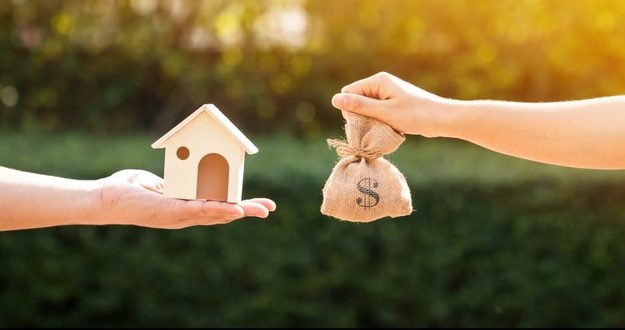 What Comes First in Wholesaling: The Cash Buyer or the Deal?